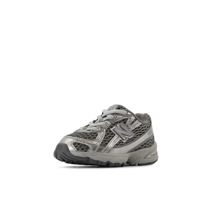 Кроссовки New Balance '740' темно-серого цвета