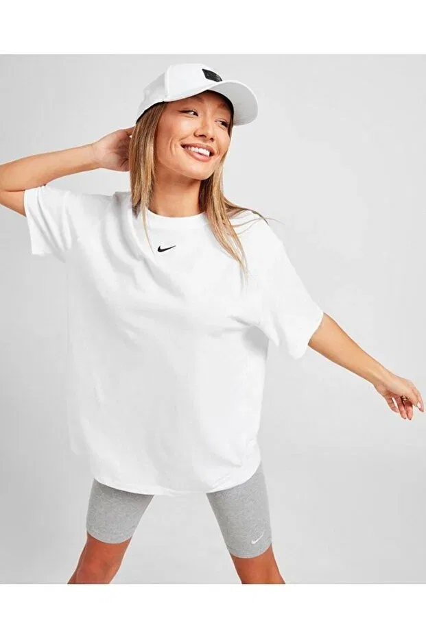Женская футболка с вышивкой Sportswear Essential Short-Sleeve T-Shirt Nike, White