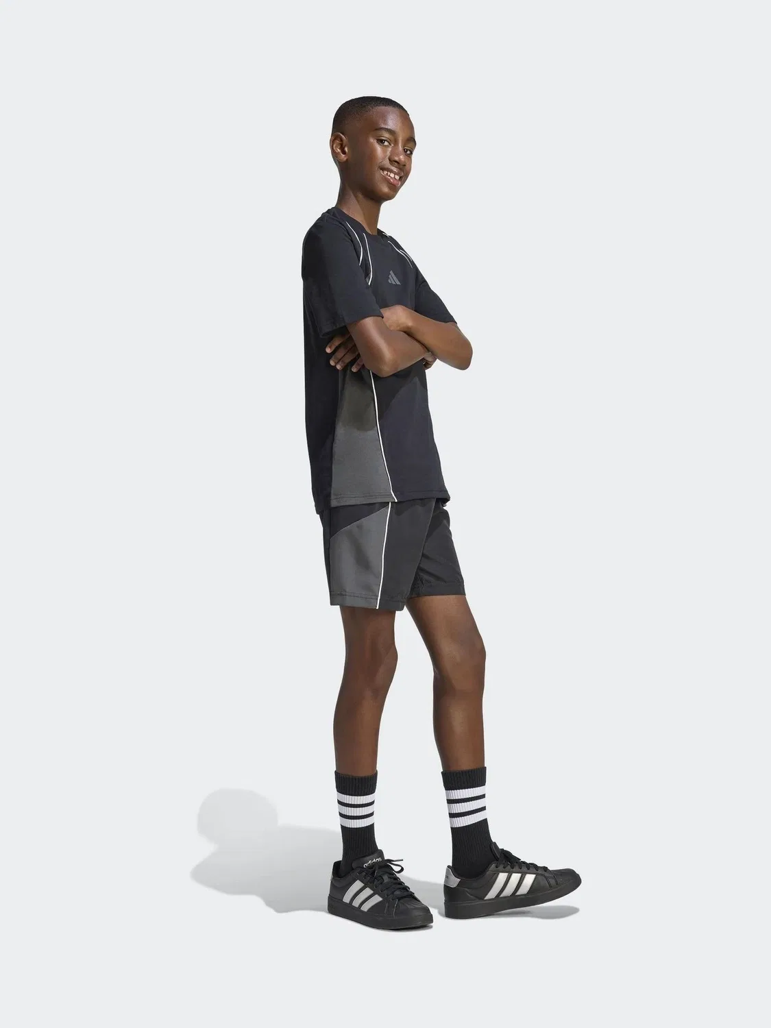 Футболка цветная блочная adidas Black — фото 3