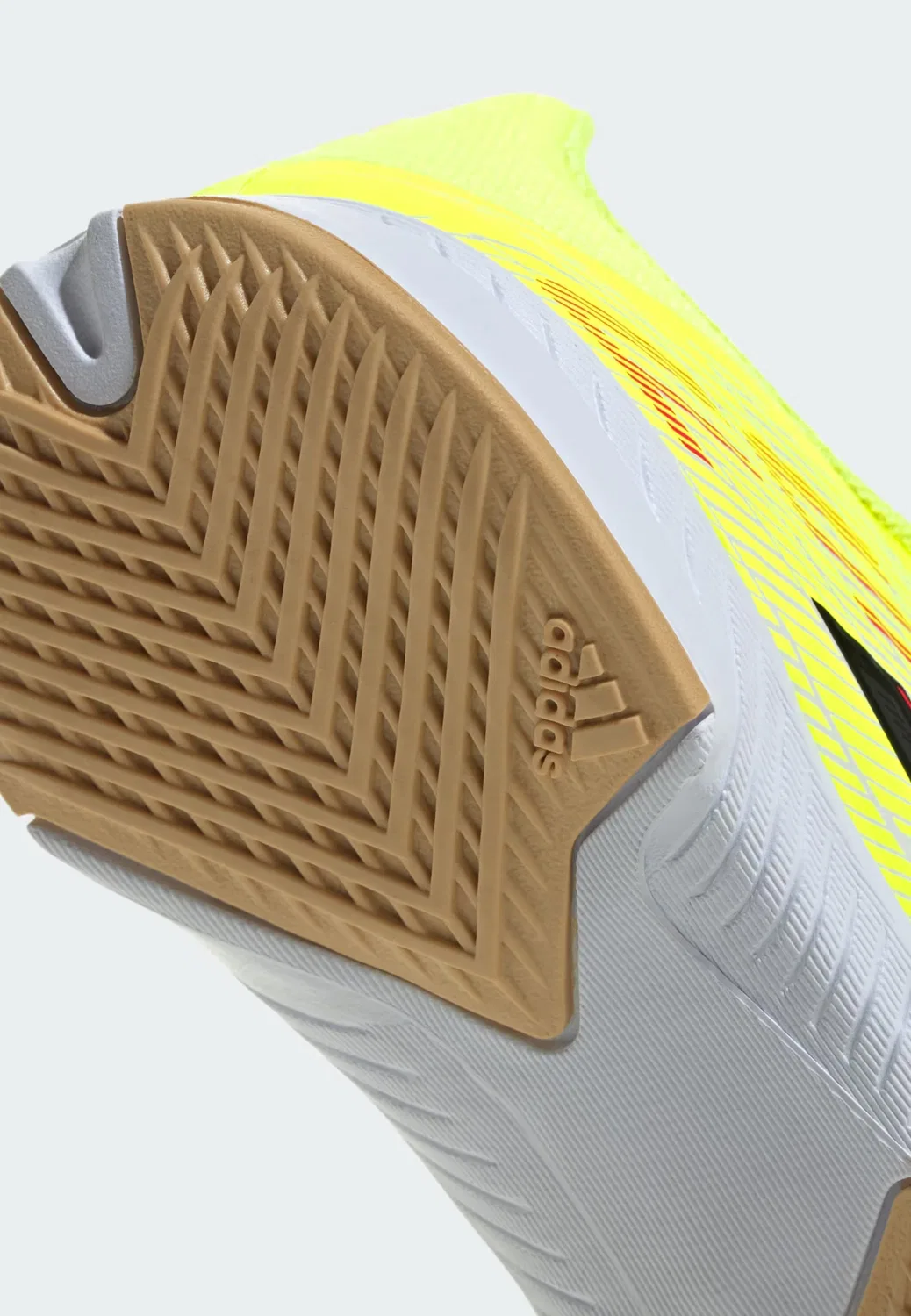 Спортивные кроссовки Adidas Performance F50 League желтого цвета — фото 3