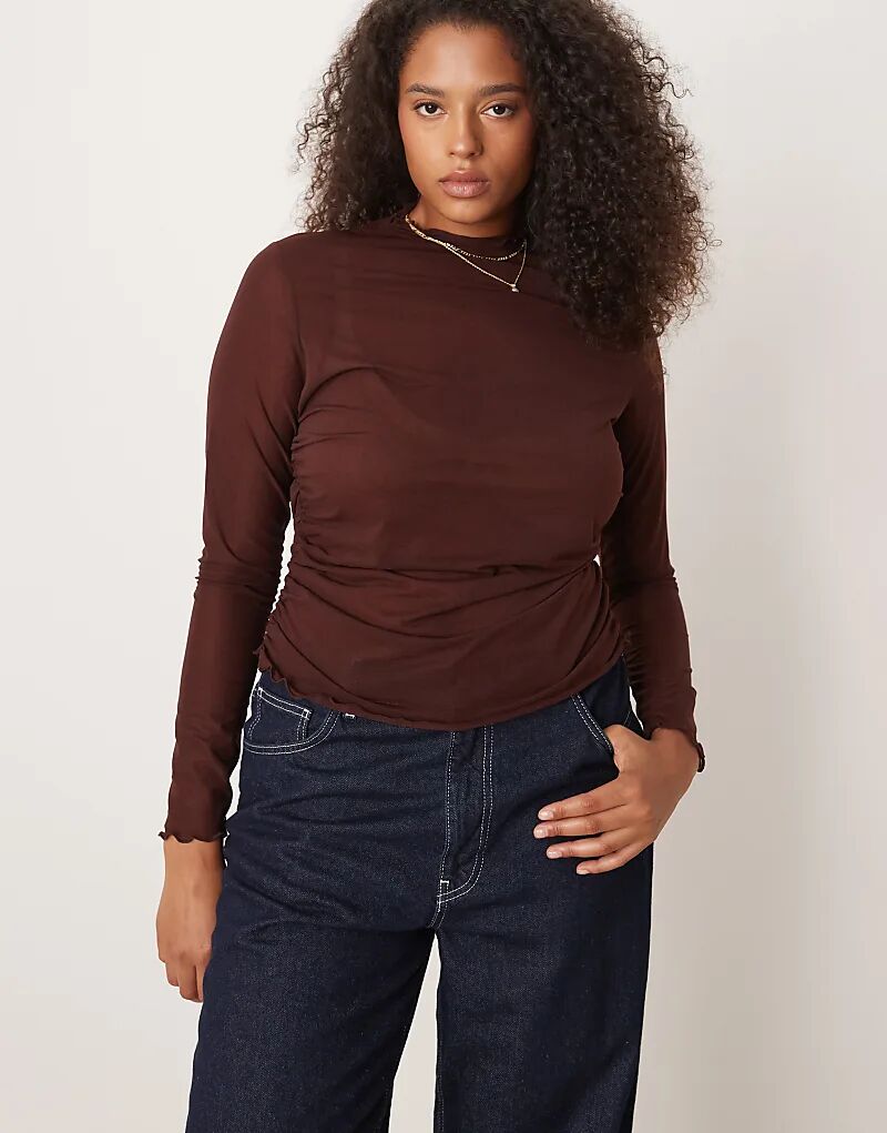 

Лонгслив шоколадного цвета с высоким воротом и полупрозрачной сеткой и длинными рукавами ASOS DESIGN Curve
