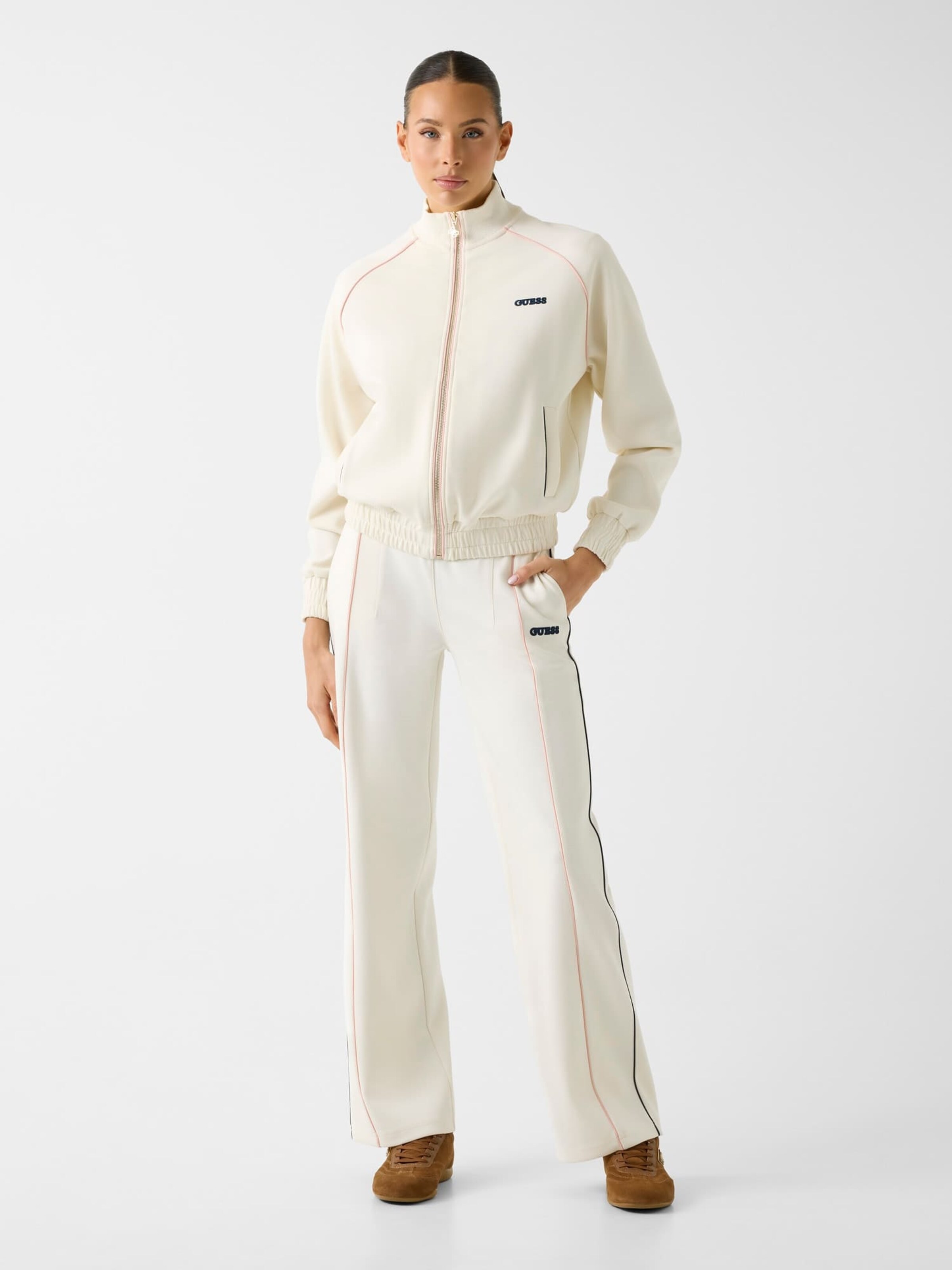 

GUESS Широкие брюки в натуральном белом цвете