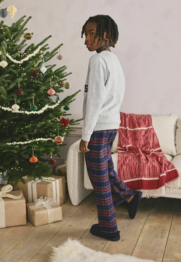 Пижамный комплект из хлопка Regular fit Family Christmas Single Set Next, серый/темно-синий/красный в клетку — фото 3