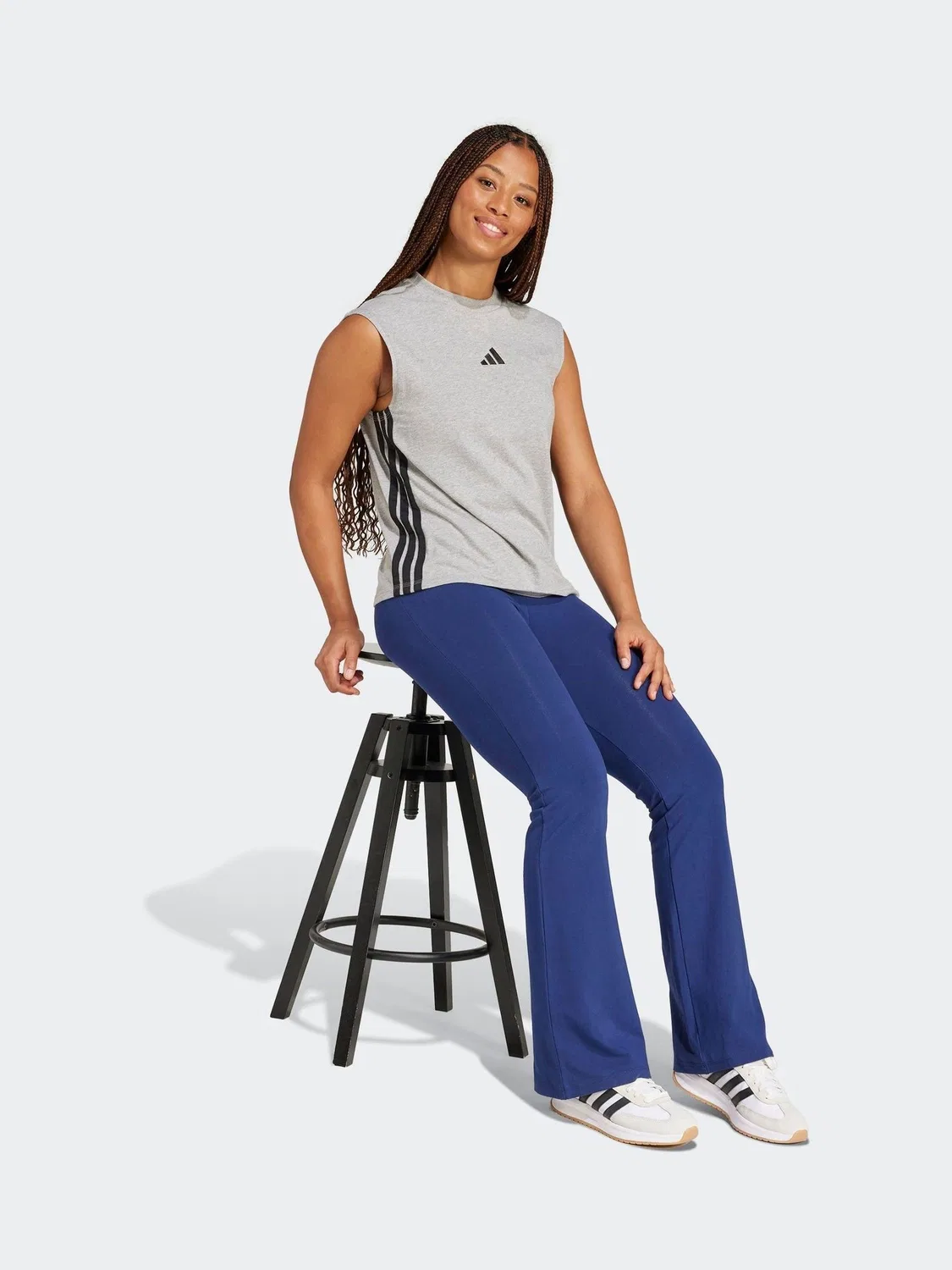 Леггинсы с расклешенной штаниной adidas Blue Small Logo, синие — фото 3