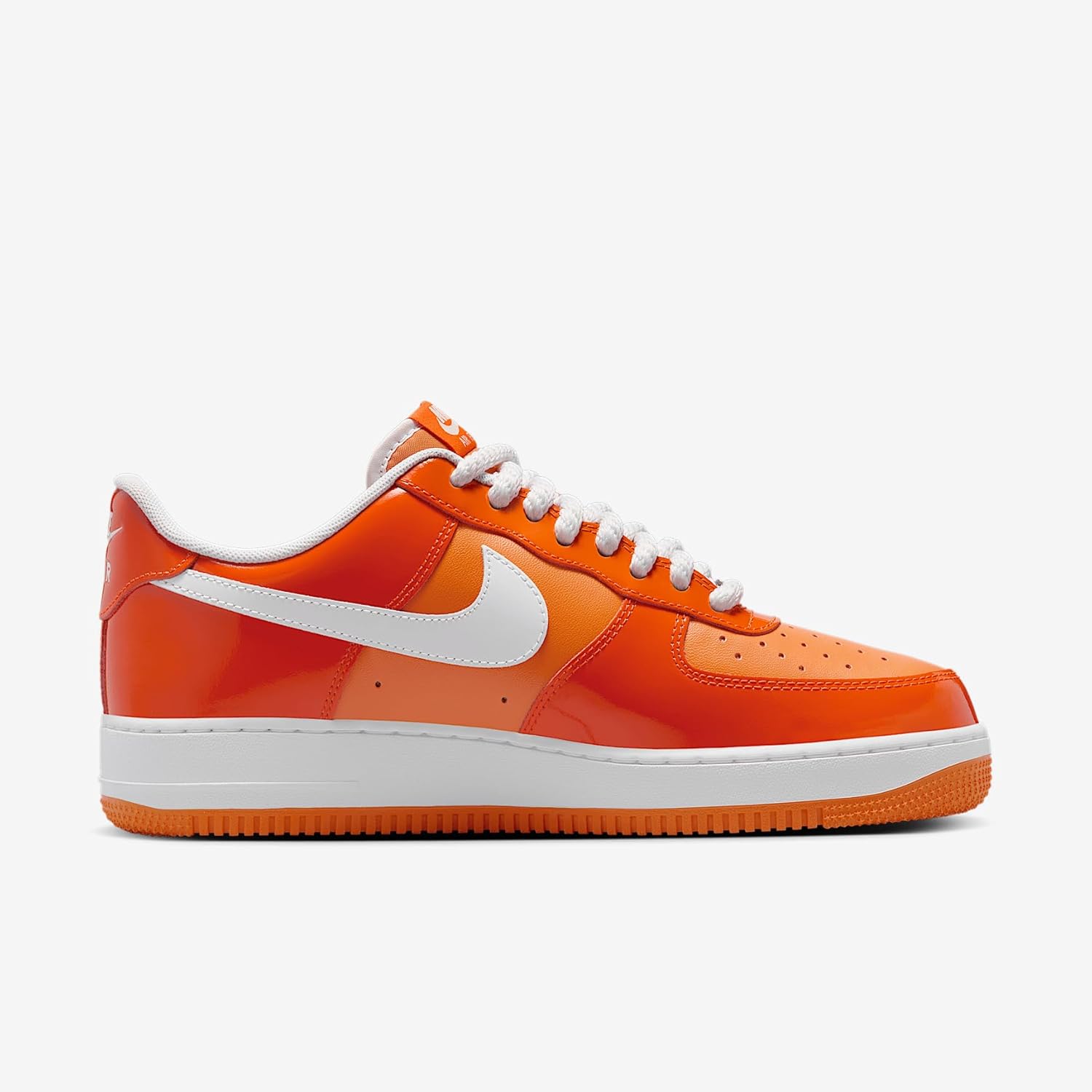 Мужские кроссовки Nike Air Force 1 '07 LV8, белый/оранжевый — фото 3
