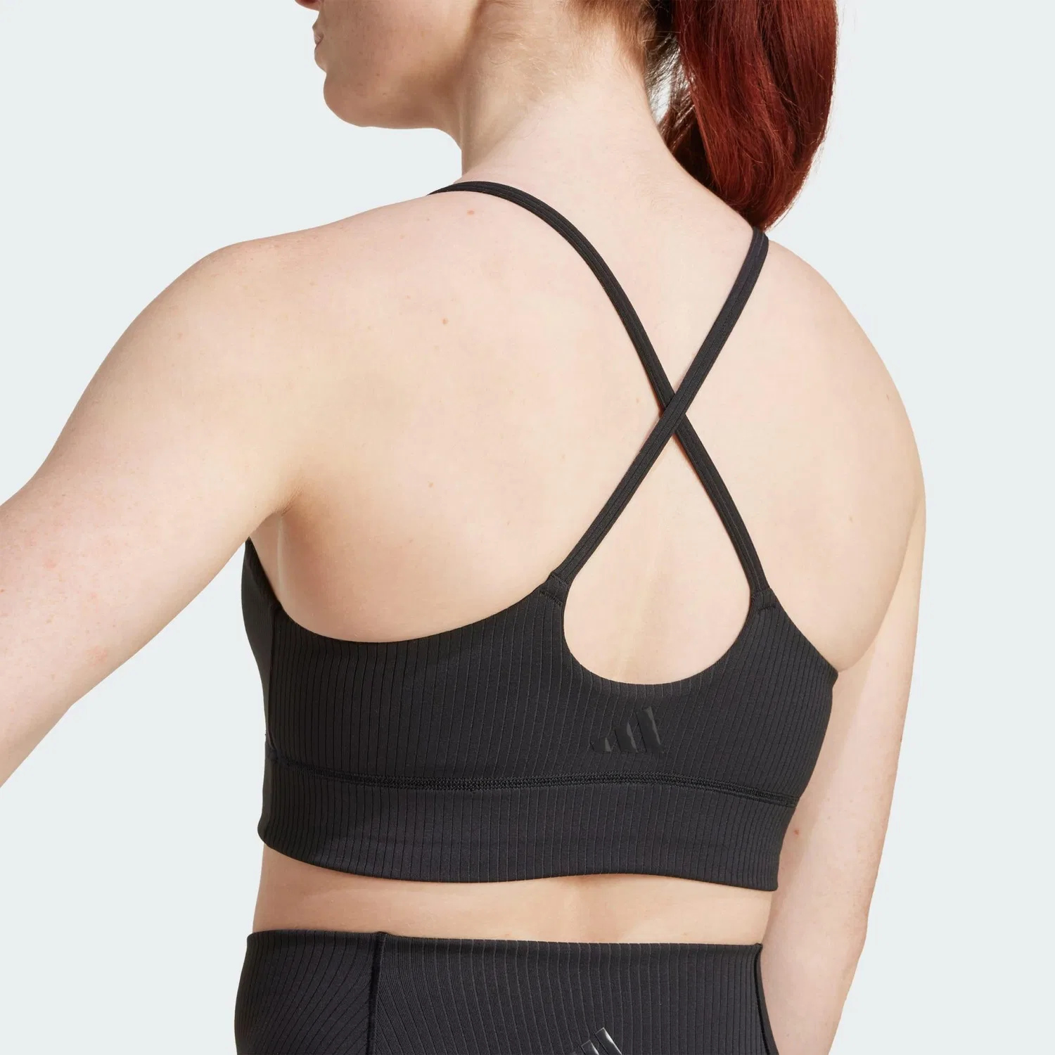 Женский спортивный бюстгальтер без рукавов All Me Light Support Rib Bra Adidas, Черный — фото 4