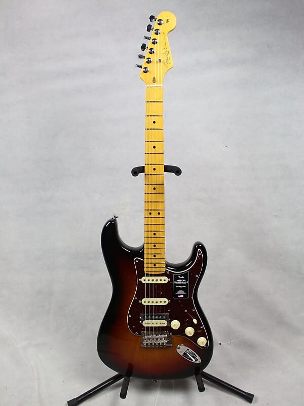 

Накладка на гриф Fender American Professional II Stratocaster HSS, клен, 3 цвета, солнечные лучи