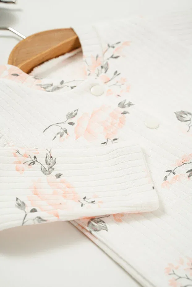 Детский комплект для новорожденных с цветочным принтом Neu Kids, Salmon — фото 4