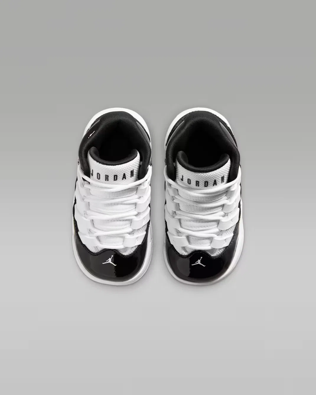 Детская/подростковая обувь Jordan Max Aura, Black/White — фото 4