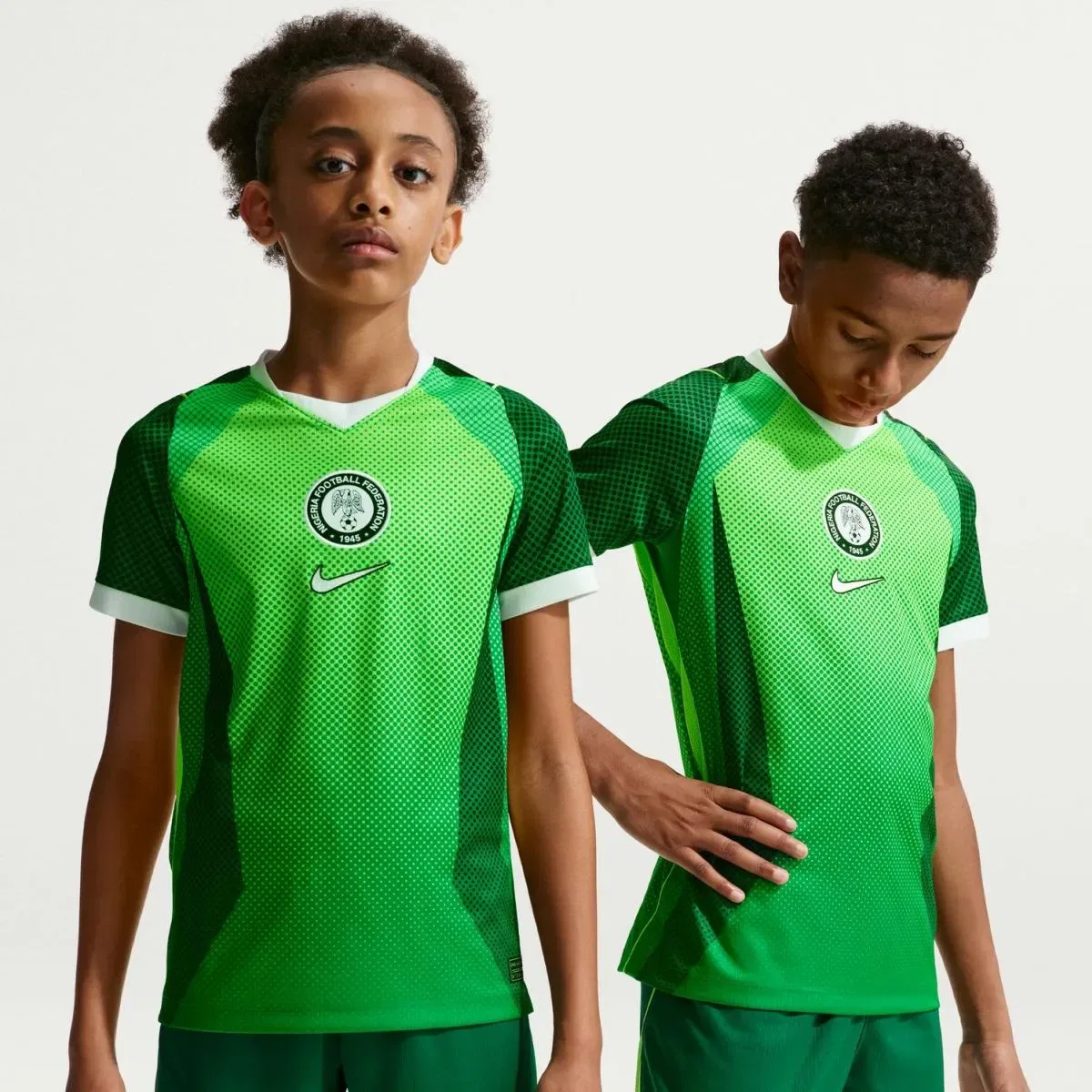Детская футболка с длинным рукавом Nike, Verde — фото 3