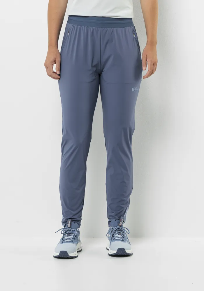 

Брюки для релаксации Jack Wolfskin "PRELIGHT CHILL PANTS W", цвет Evening-Sky