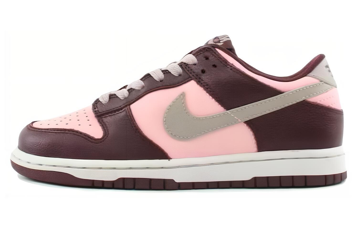 

Кроссовки Nike Dunk Low Pro Mahogany Storm Pink Women's, бежевый