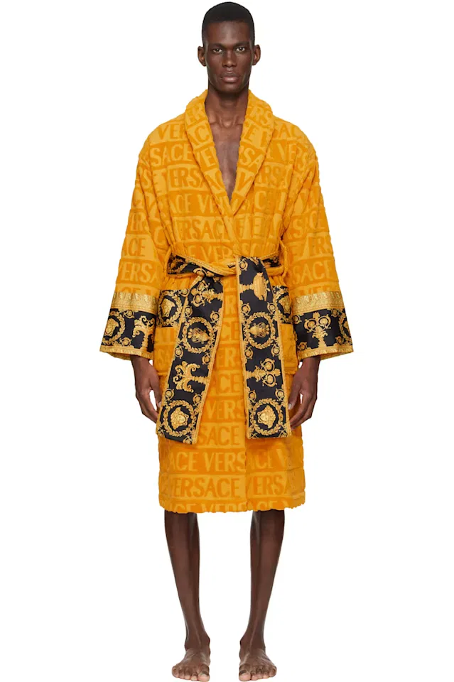 Желтый халат с надписью Я люблю барокко Versace