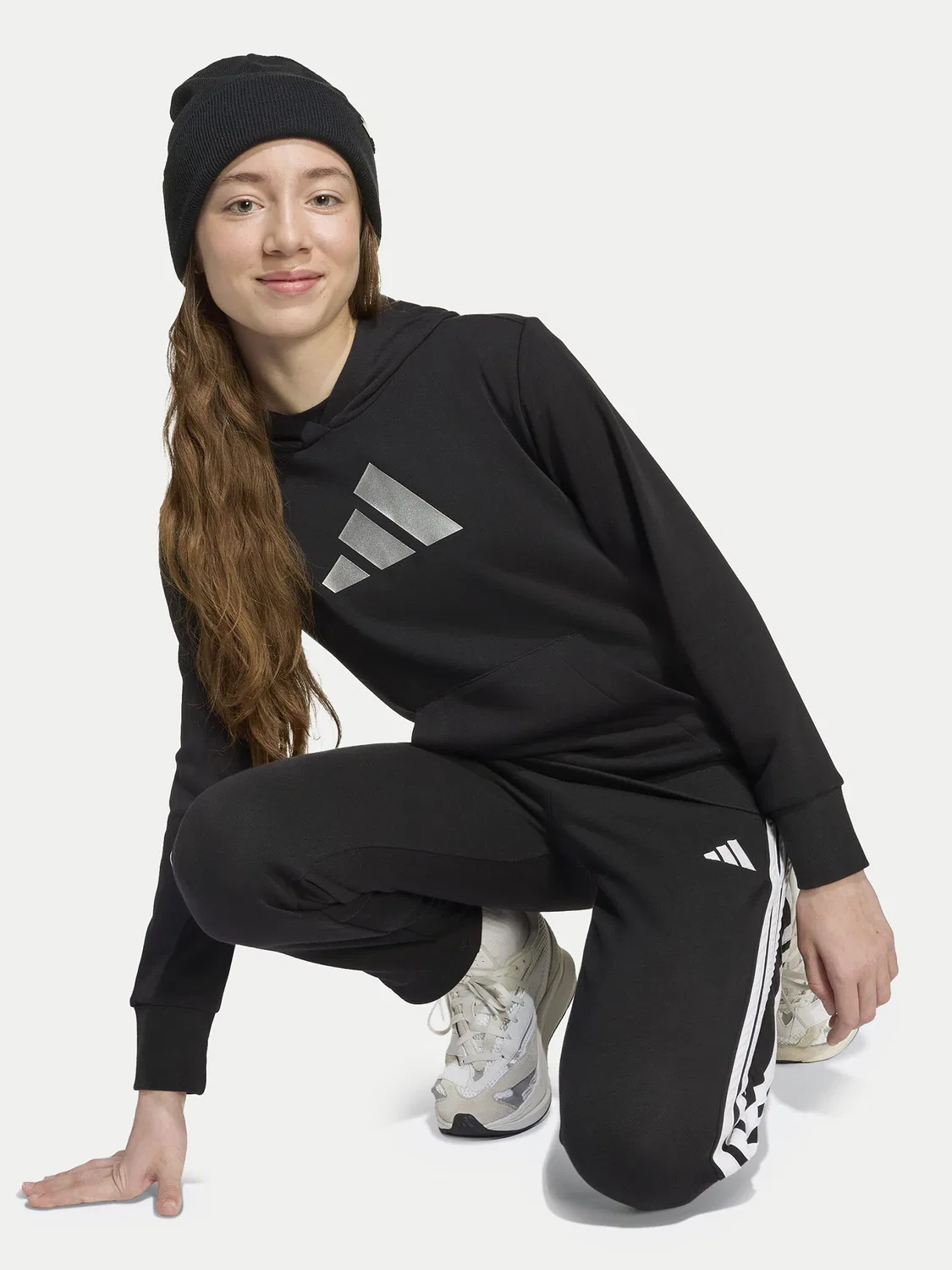 Толстовка стандартного кроя для девочки Glam Graphic Adidas, черный — фото 4