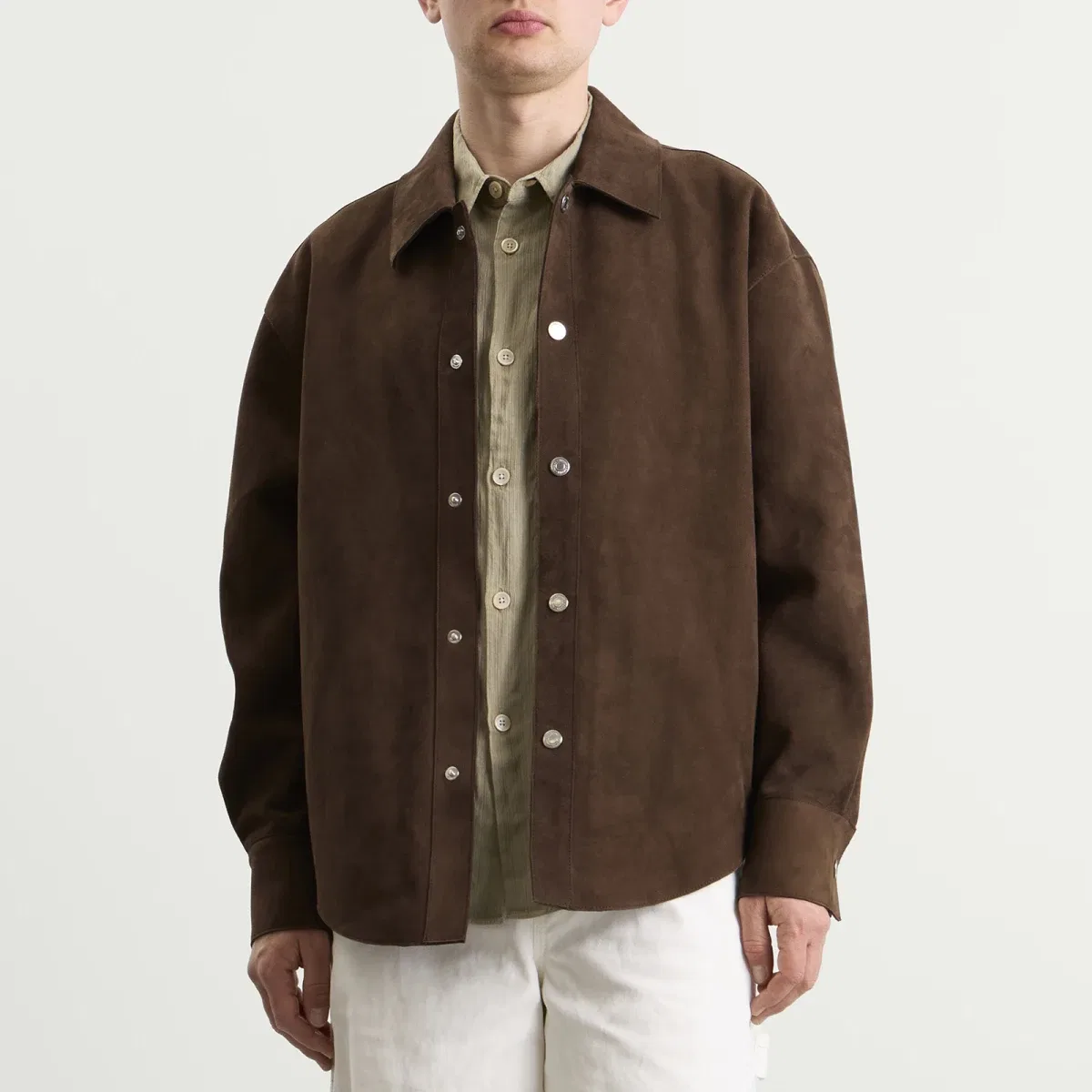 Рубашка-оверсайз на пуговицах из замши Suede Buttoned Overshirt Ami Paris, Chocolat — фото 2