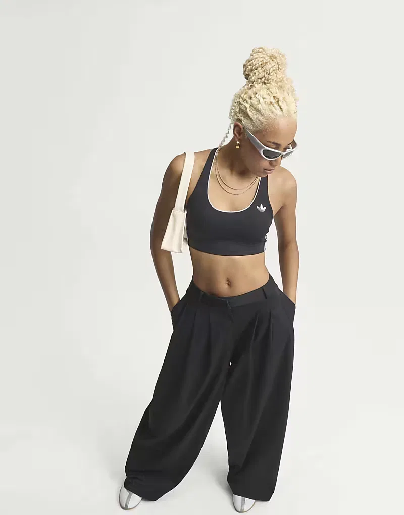 Спортивный бюстгальтер Adidas Originals Sports средней поддержки, черный — фото 4