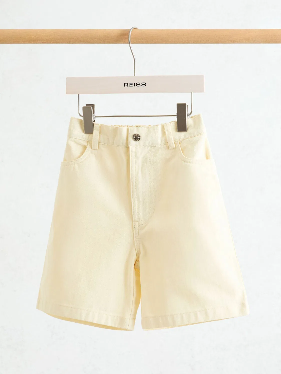 Шорты бермуды Reiss White Moby, белый