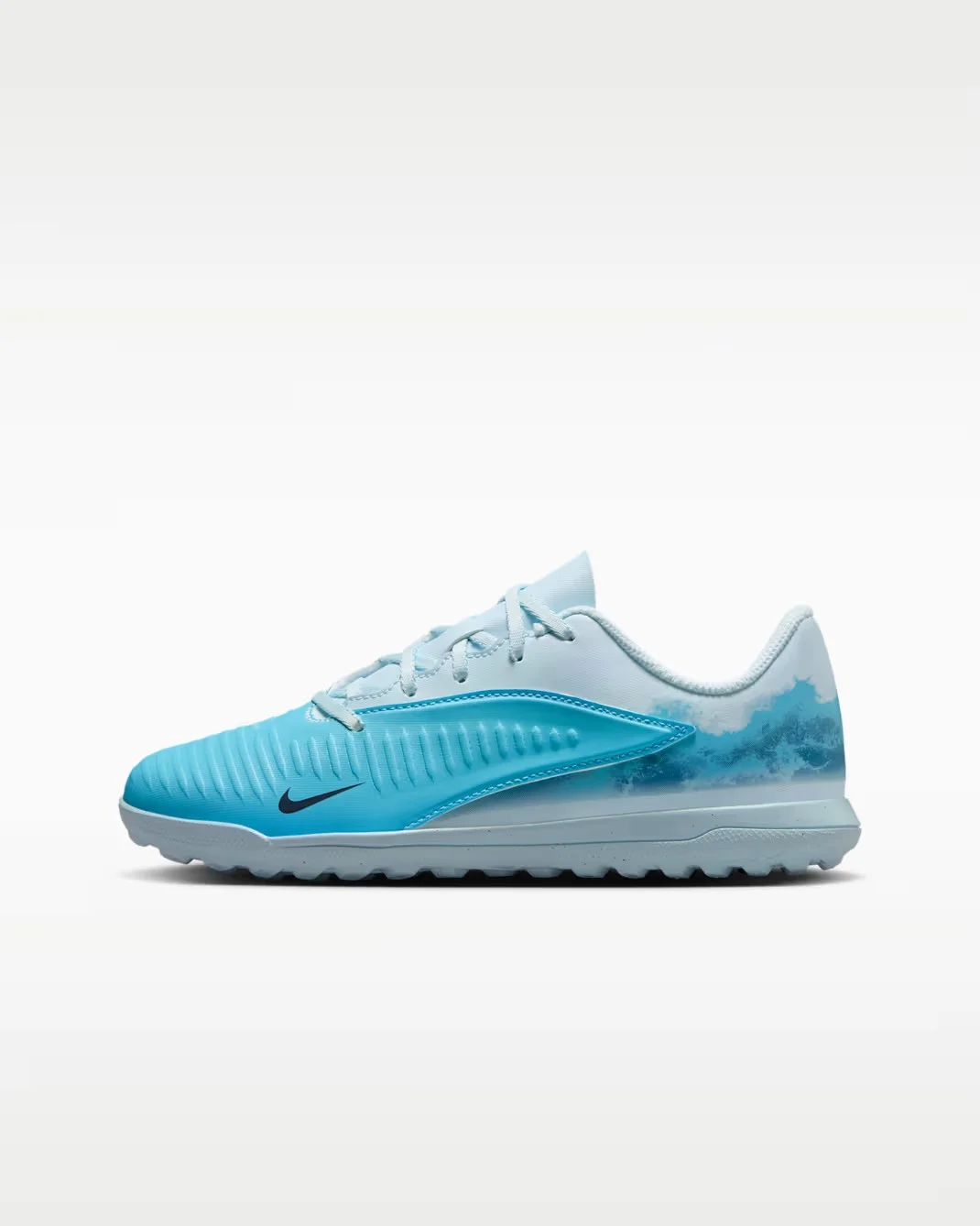 Бутсы подростковые для игры на искусственном газоне Nike Jr. Phantom 6 Low Club 'Erling Haaland', синий