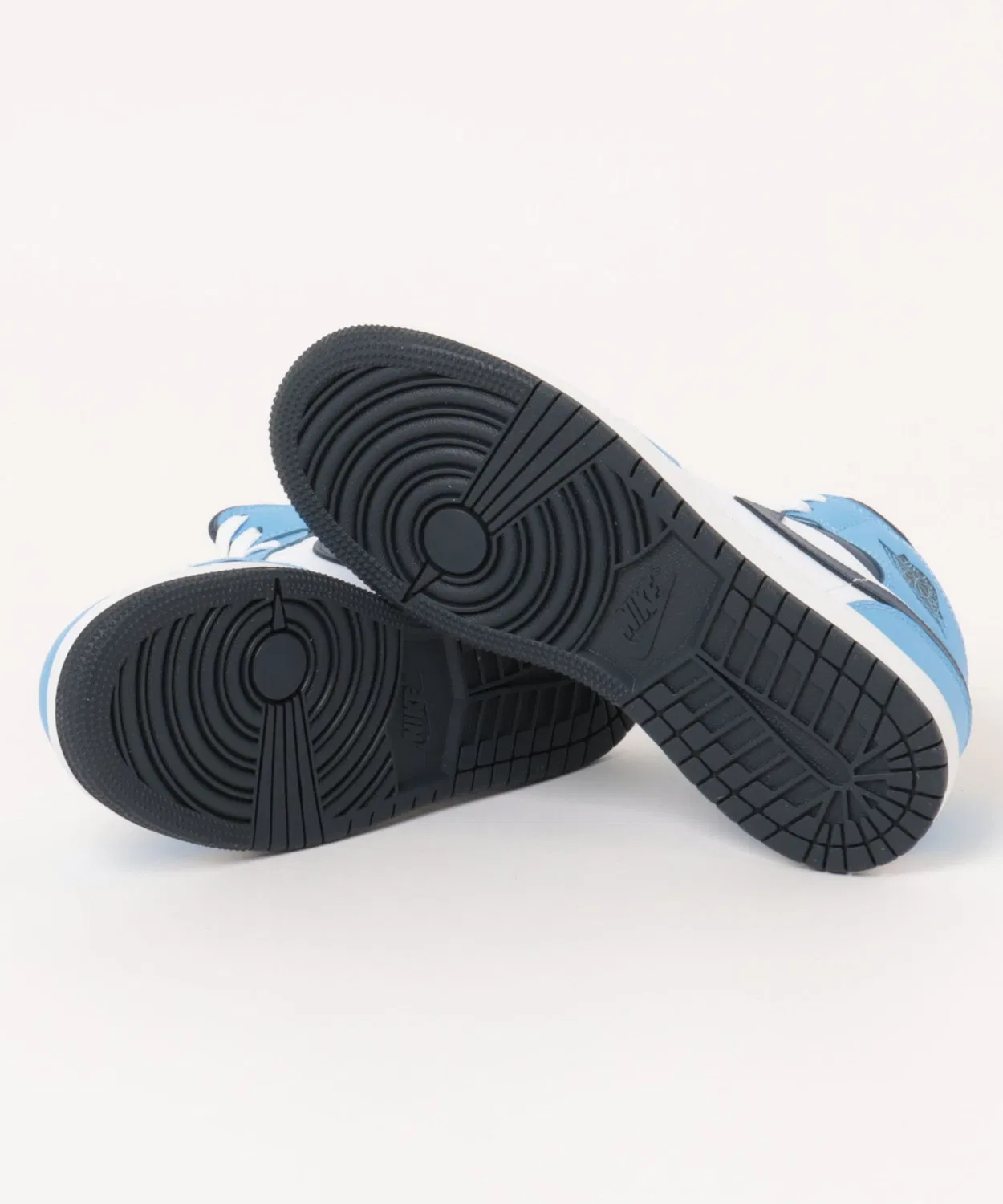 Детские кроссовки с кожаным верхом Air Jordan 1 MID GS JORDAN BRAND, Blue — фото 3