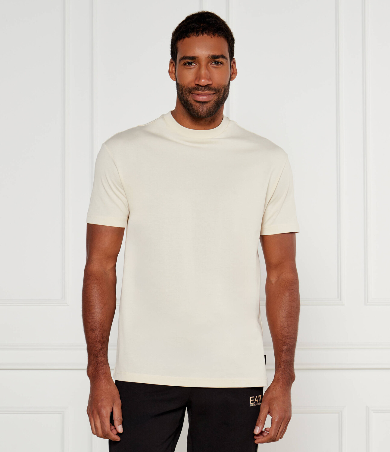 

Футболка EA7 Regular Fit, экрю