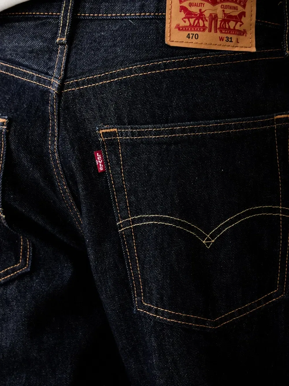 Короткие джинсовые шорты с нашивкой-логотипом Levi'S, синий — фото 4