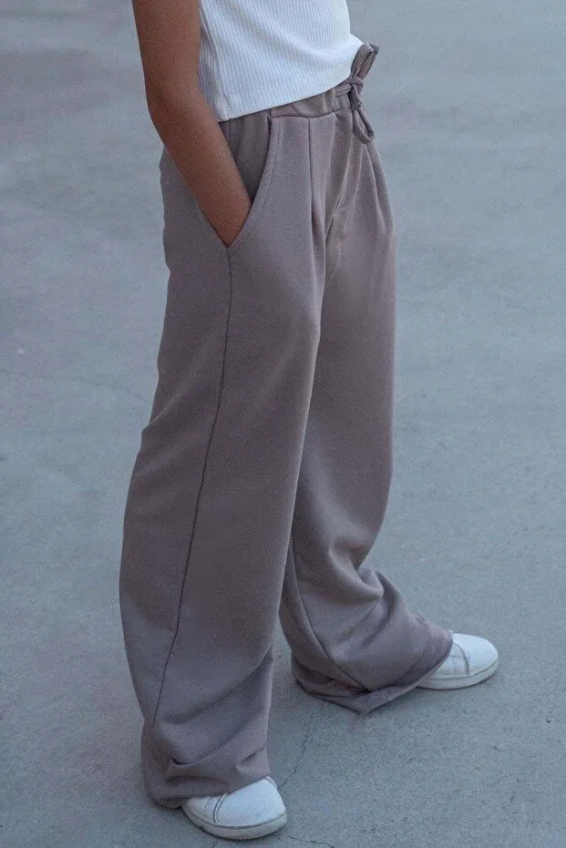 Детские спортивные штаны для девочек с эластичным поясом, модель Girl'S sweatpants with elastic waistband, lace-up detail and pockets, ages 9-14, mink, Breeze, Taupe