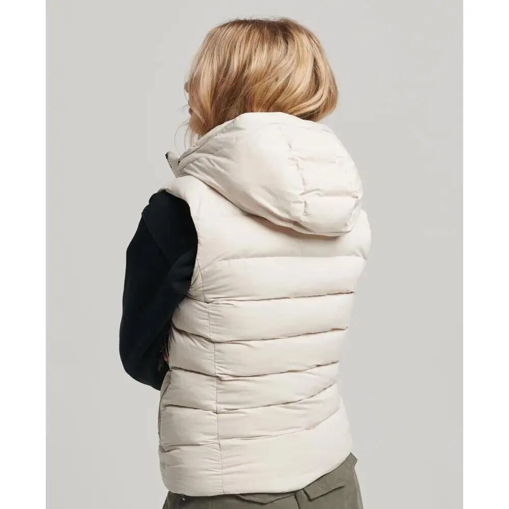 Женская безрукавка с капюшоном из микрофибры Superdry, Beige — фото 4