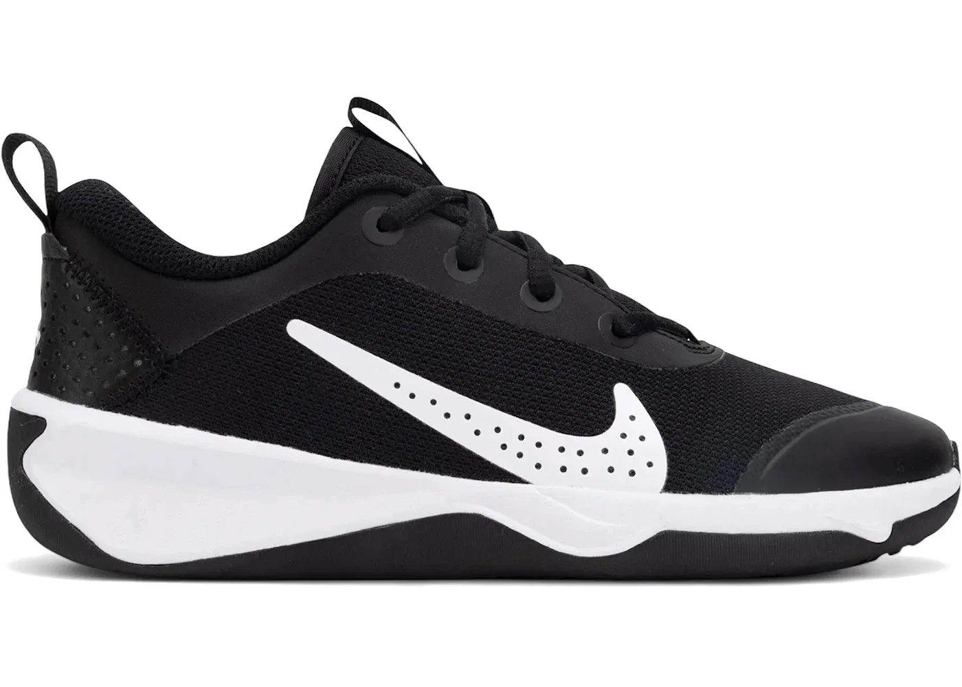 Детские кроссовки Nike Omni Multi-Court, Black/White