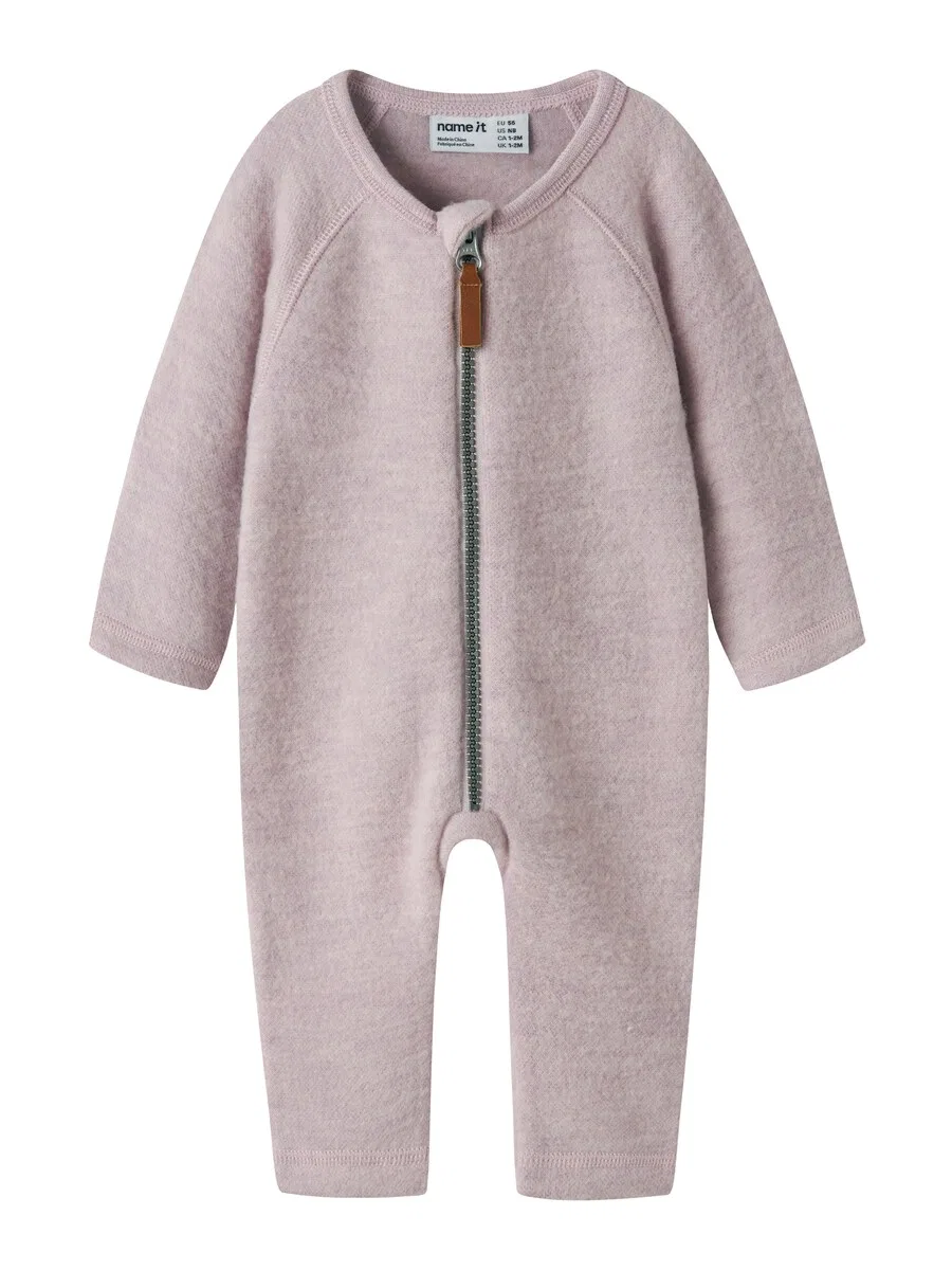 Комбинезон NAME IT Dungarees 'NBFWMINO' пастельно-фиолетового цвета