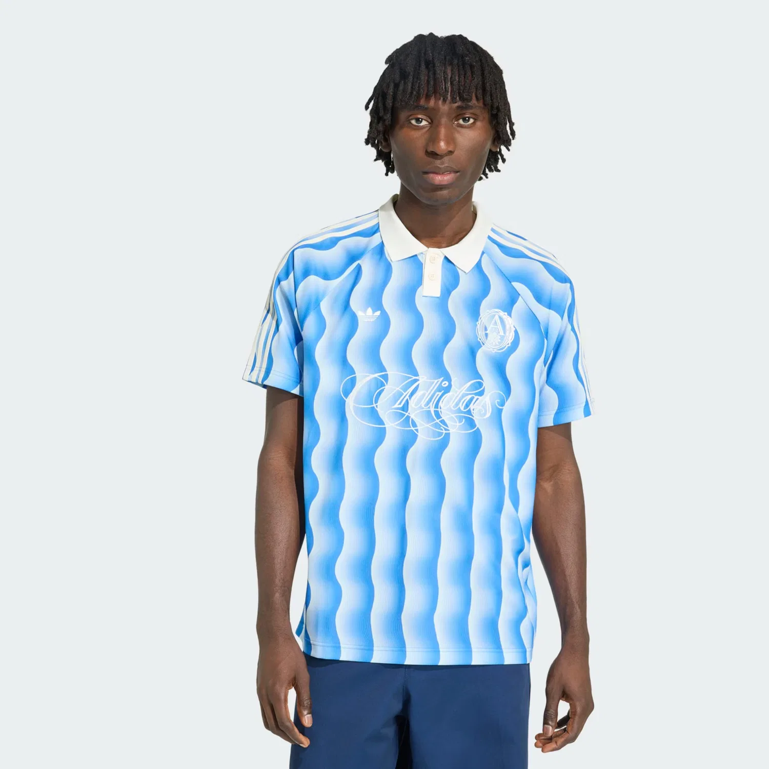 Футболка Adidas Originals синего и небесно-голубого цвета — фото 2