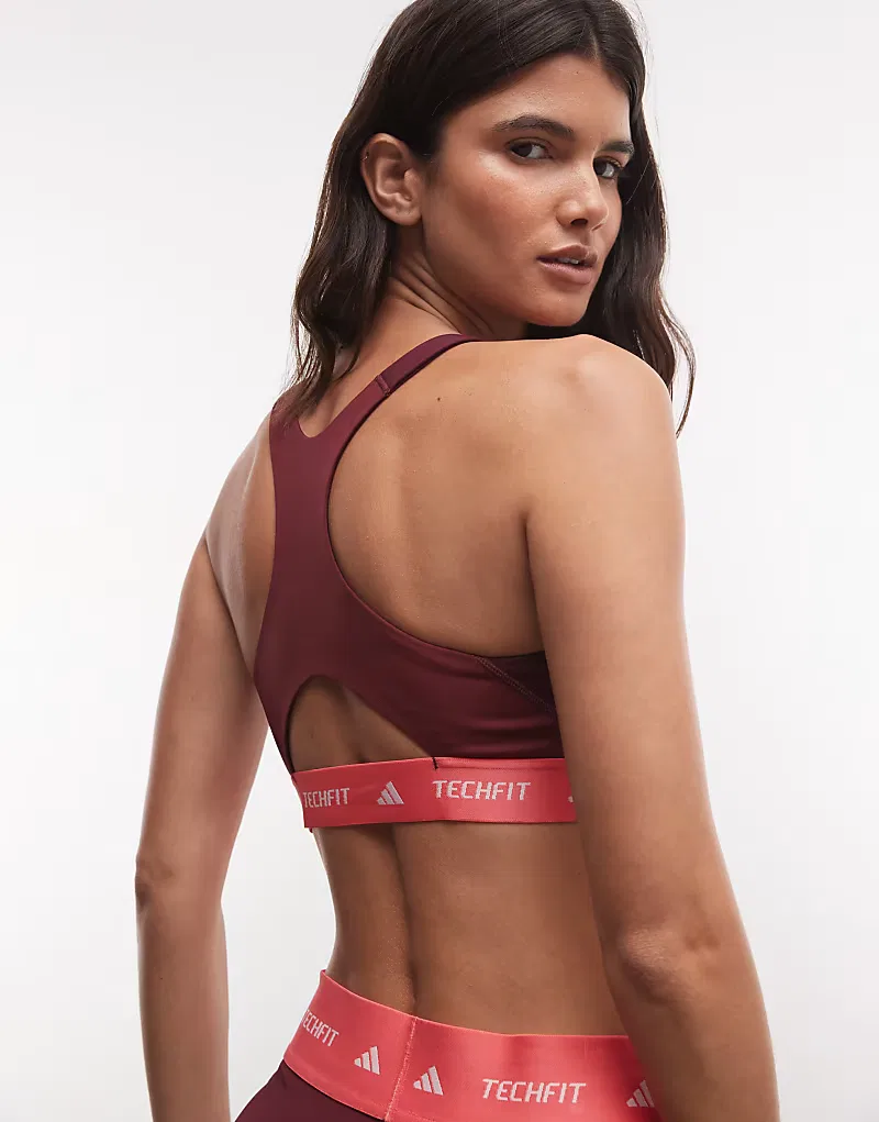 Спортивный бюстгальтер Adidas Training TechFit с цветными блоками, бордовый — фото 3
