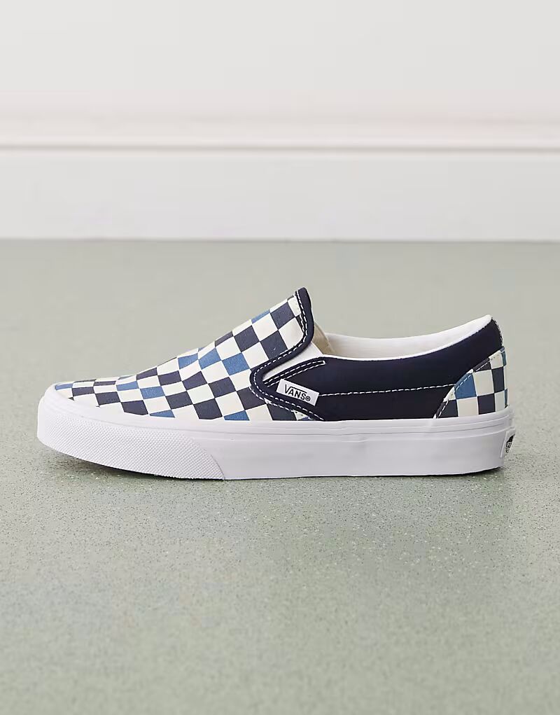 Кроссовки Vans Classic Slip-On Color Theory в шахматном стиле в трехцветном темно-синем цвете — фото 2