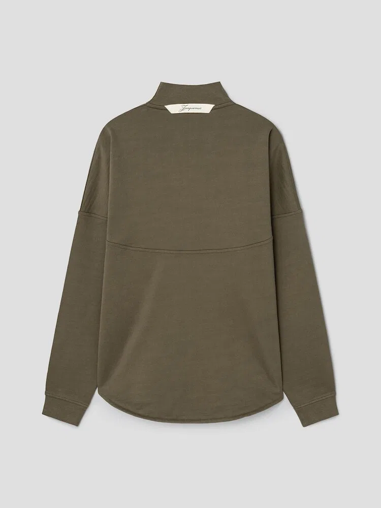Футболка с длинным рукавом Le Camionneur Rond Carre JACQUEMUS, Dark Khaki — фото 2