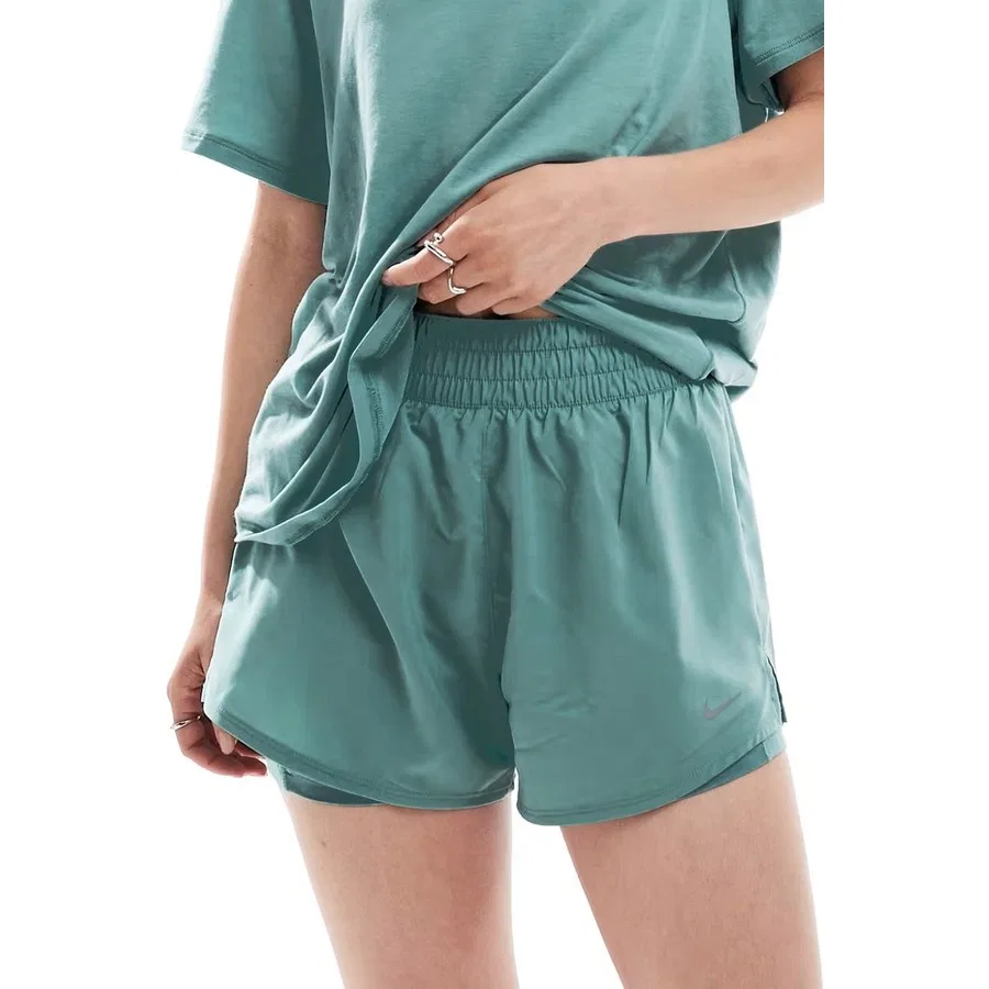 Спортивные шорты с компрессионным слоем Nike One Training Dri Fit High Rise 3 Inch 2 In 1 Short, Розовый