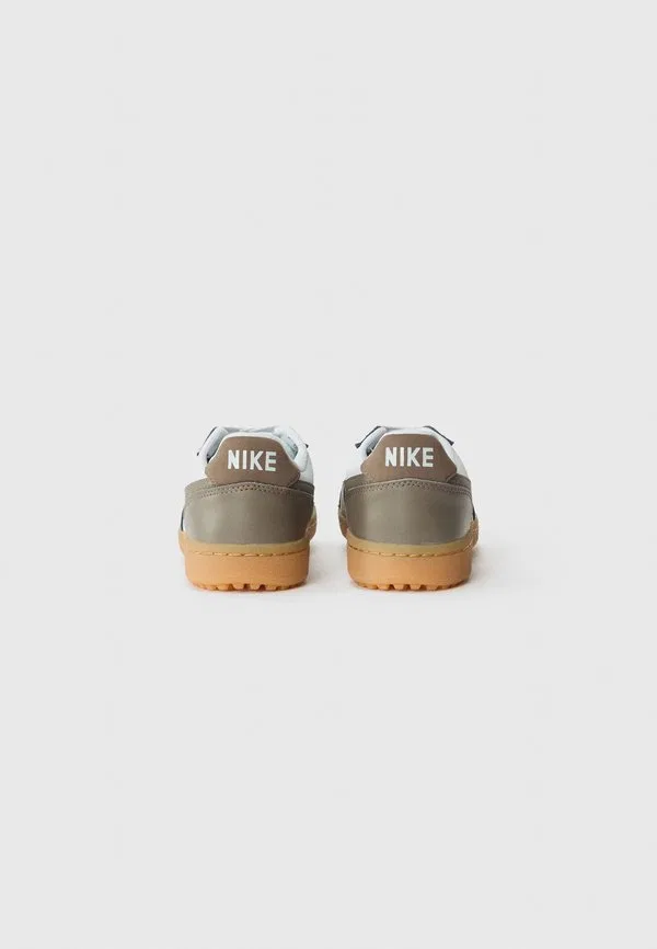 Кроссовки field general, чисто платиновый/желтый/желтый Nike Sportswear, Pure Platinum-Coloured/Ironstone/Gum Yellow — фото 3