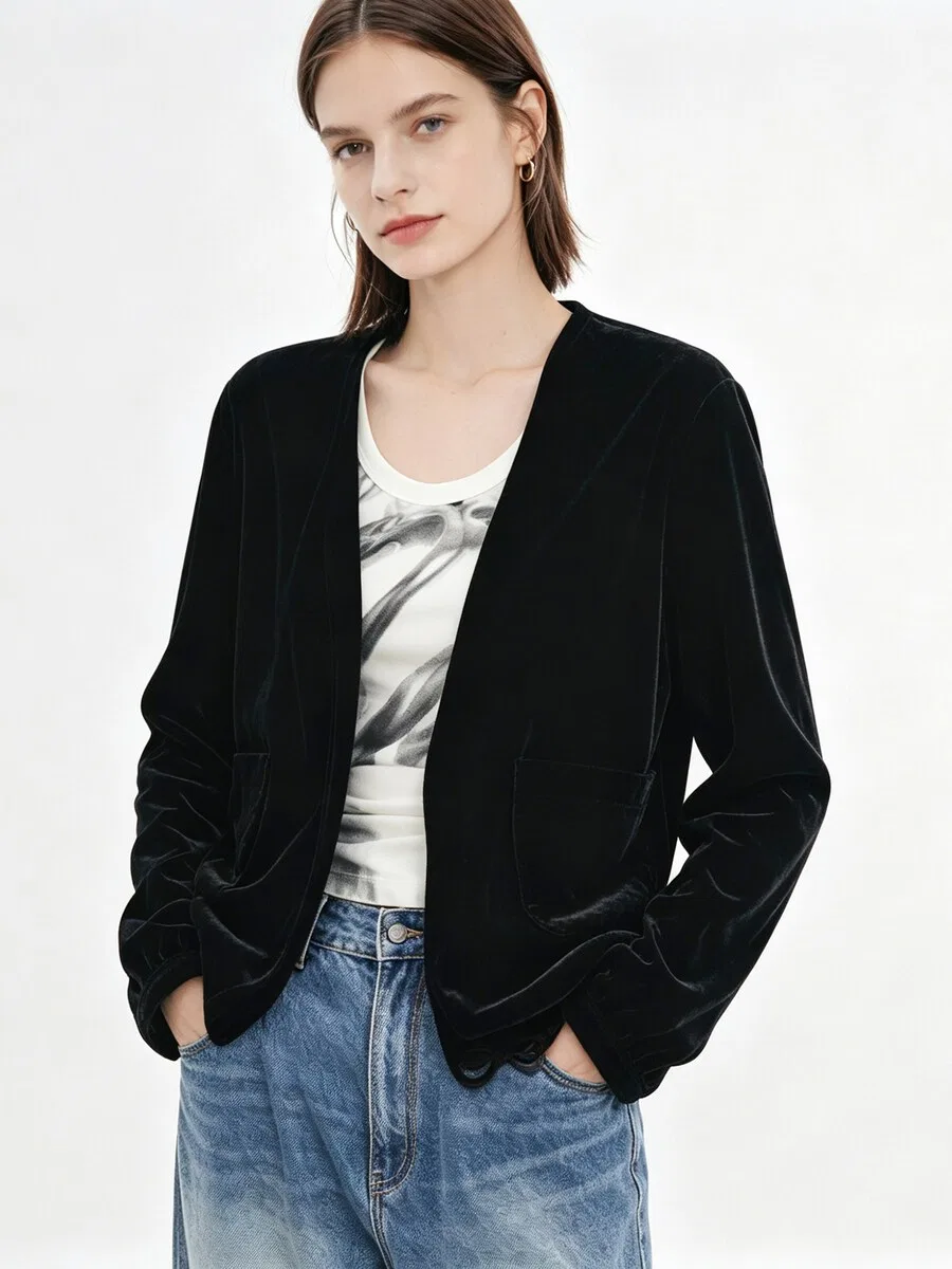 Межсезонная куртка yoligex 'YOLIGEX Samtjacke Schwarz V-Ausschnitt mit Taschen' черного цвета — фото 4