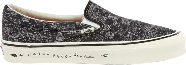 

Кеды Vans Raised By Wolves x OG Classic Slip-On LX TV Static, черный
