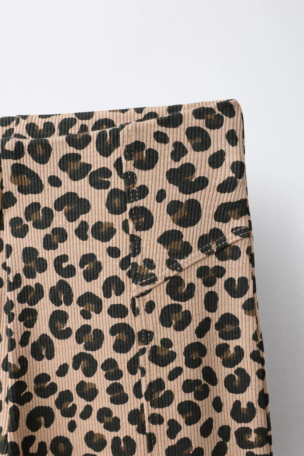 Расклешенные ребристые леггинсы ZARA, Leopard — фото 3