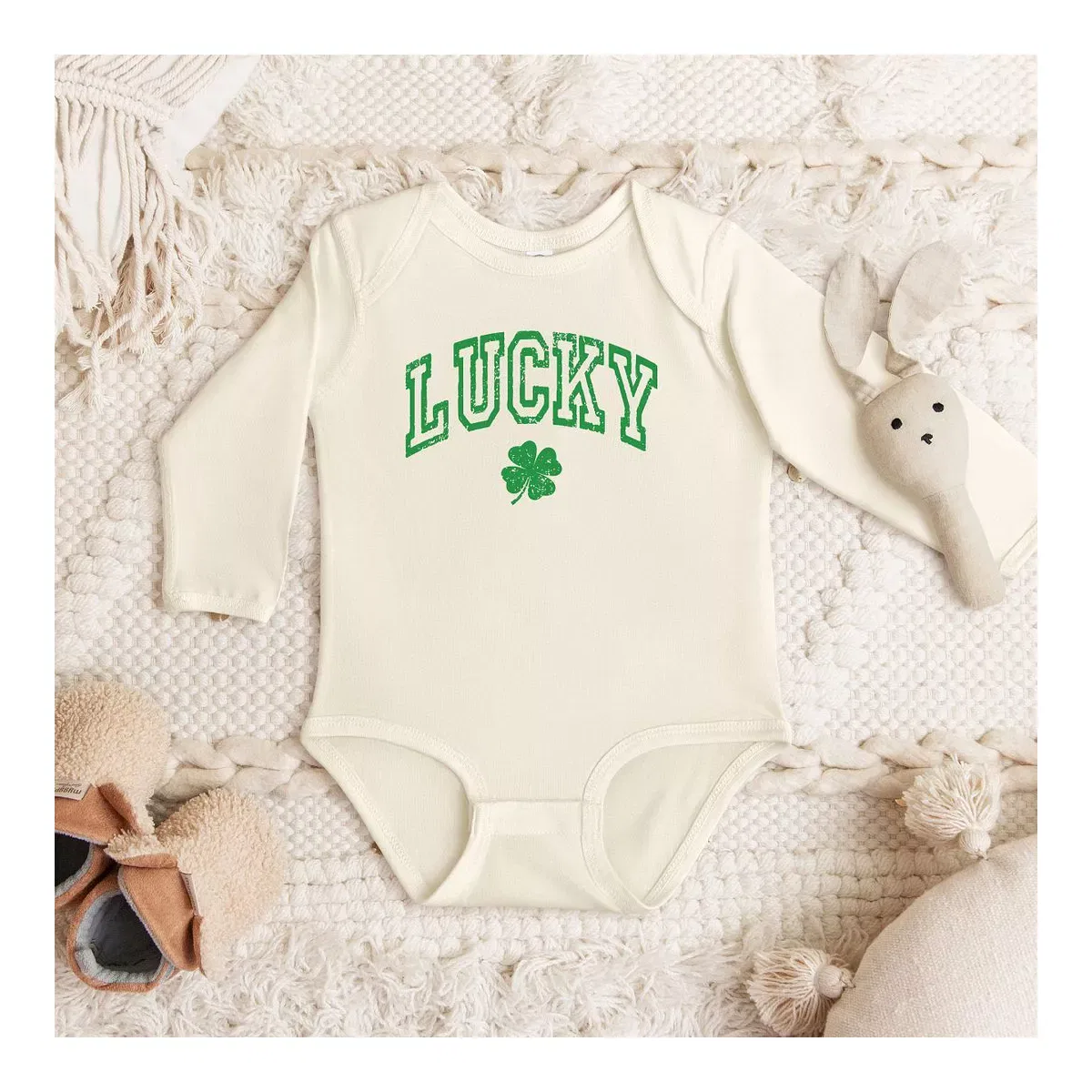 Детский боди с длинным рукавом Lucky Clover Distressed The Juniper Shop, Natural — фото 2