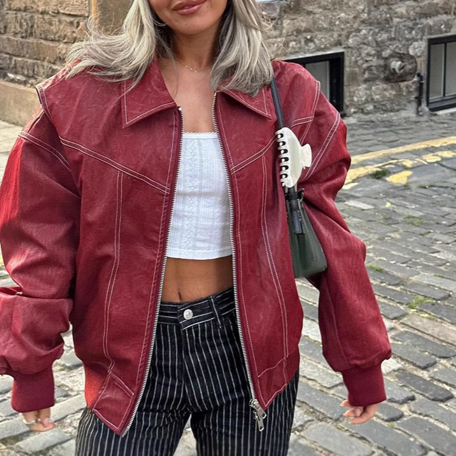 Женская куртка-бомбер Oversized Faux Leather Zip Up Winter Coat, red wine — фото 3