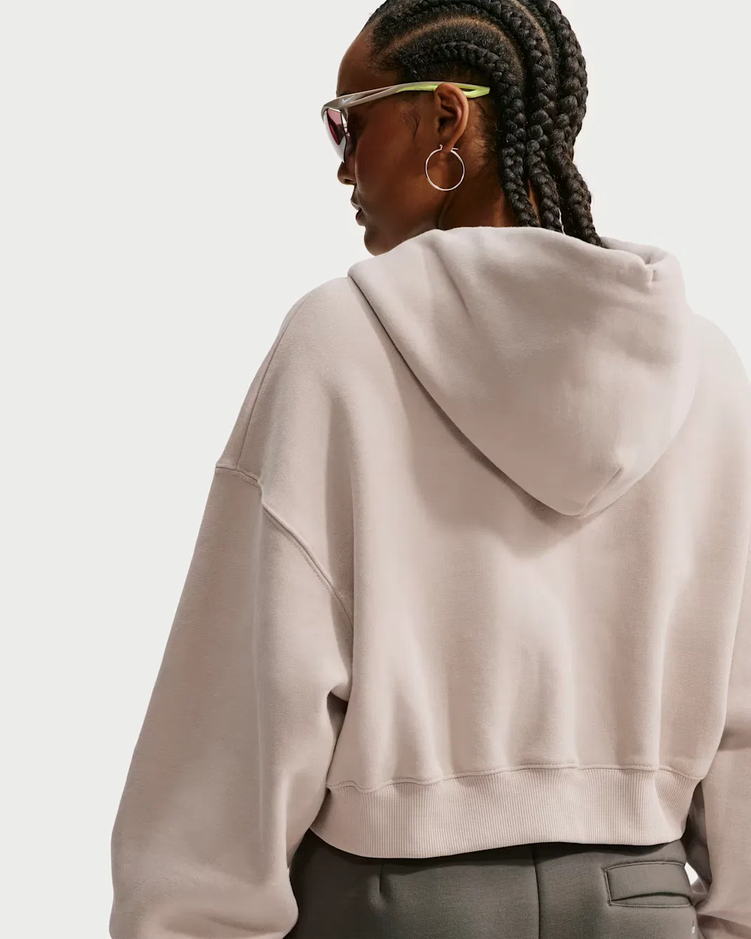 Женская укороченная толстовка оверсайз на молнии Nike Studio Fleece Medium Weight, Cream II/Sail — фото 2