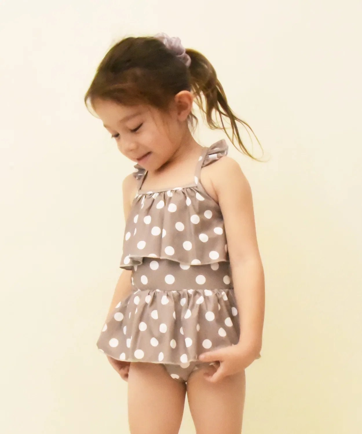 Детское платье-купальник с воланами и принтом, модель Floral Frill LEAD, Beige