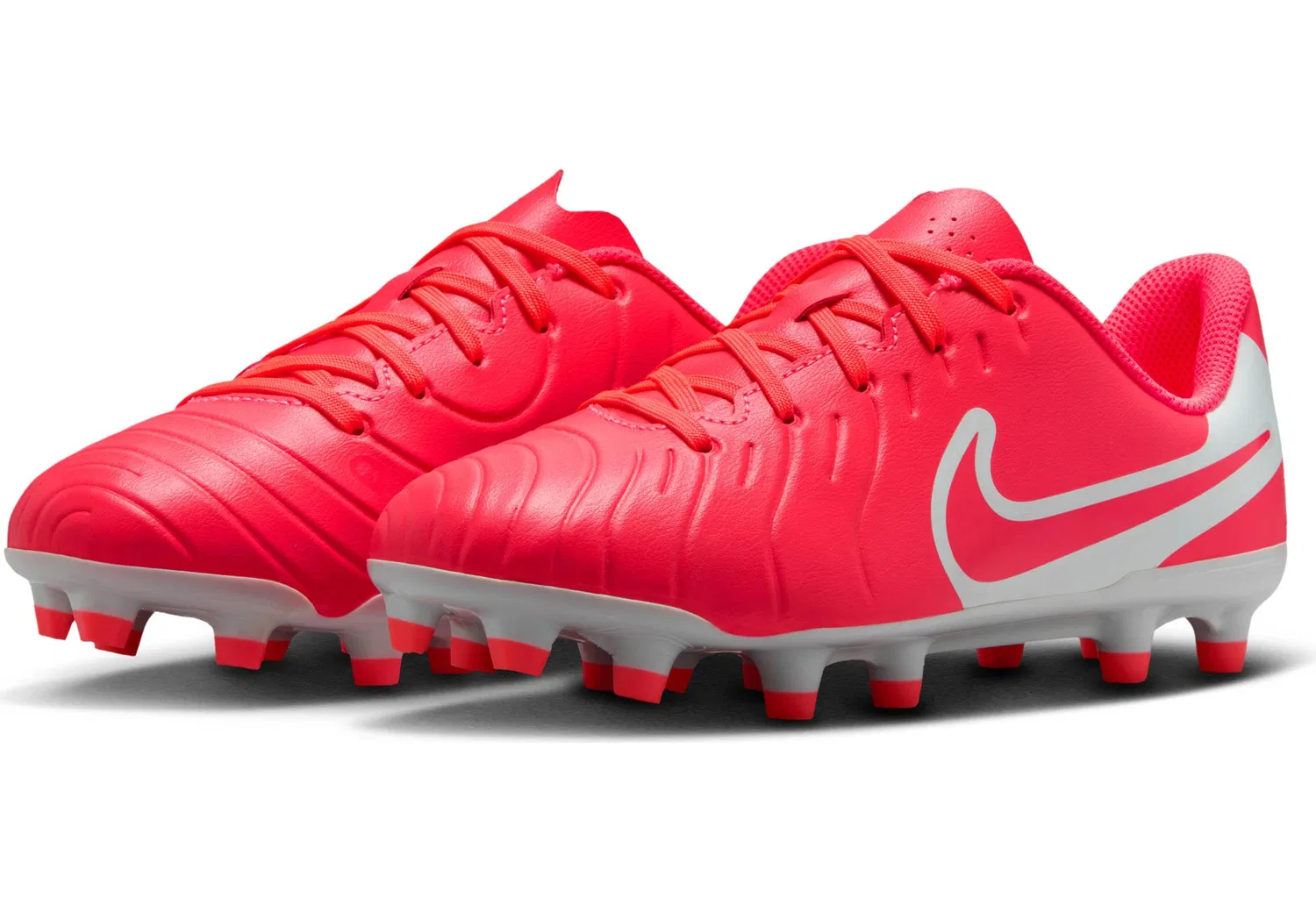 Детские бутсы для мальчиков NIKE Jr. Tiempo Legend 10 Club, Hot Lava White — фото 2
