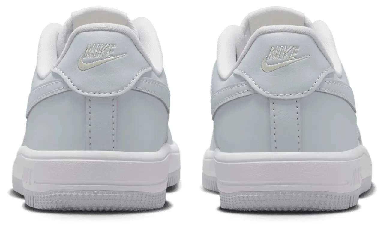 Кроссовки для мальчиков Nike Air Force 1 Low Lace, цвет Alabaster/Platinum Tint/Aura — фото 3