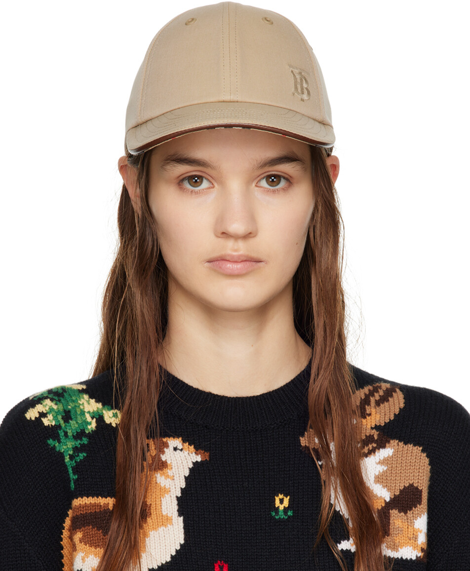 

Бежевая кепка с монограммой Burberry