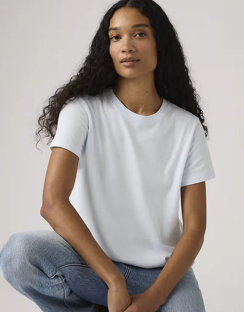 Футболка Levi's с тисненым логотипом на груди, светло-голубой — фото 2