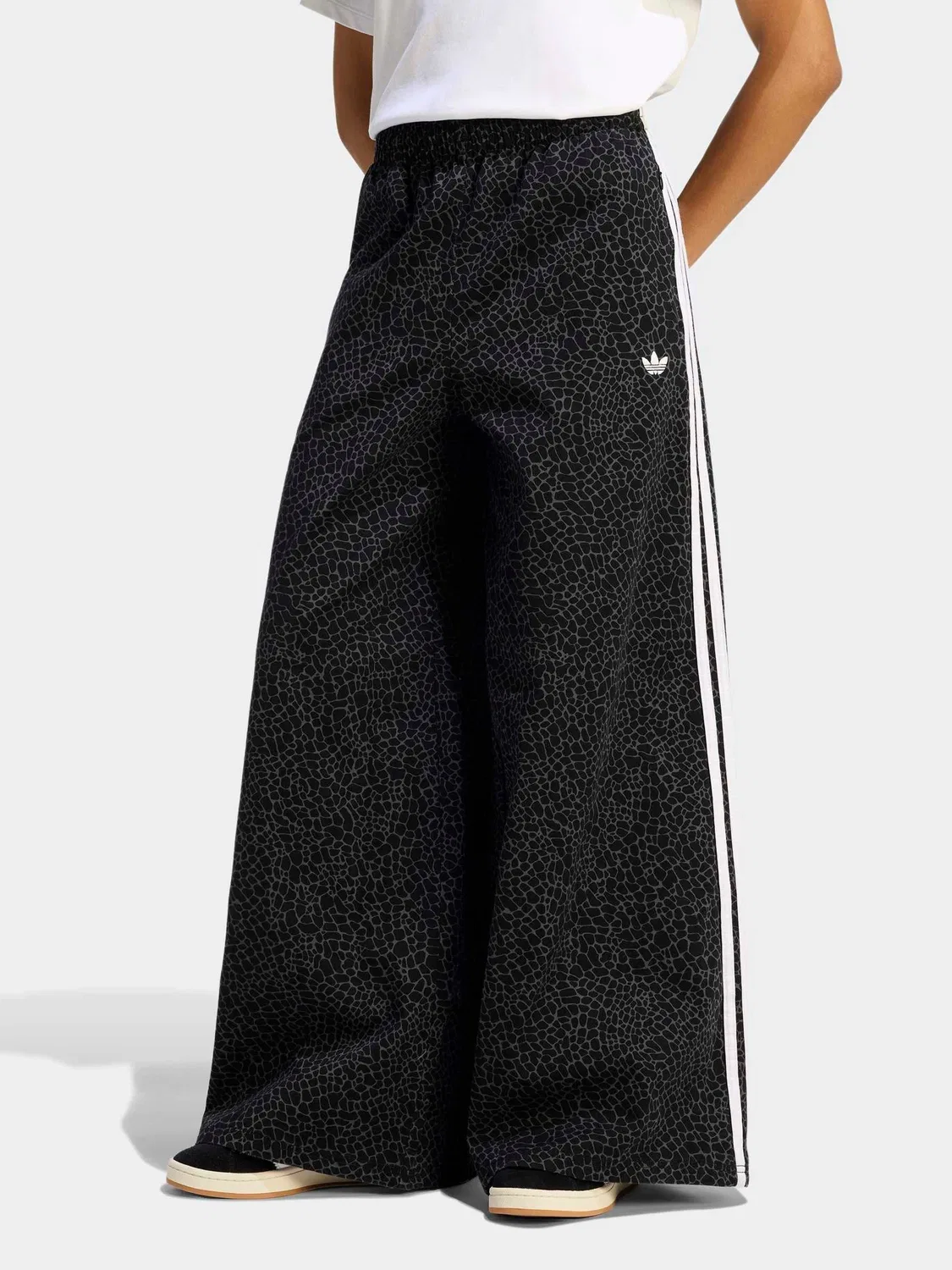 Брюки свободные Firebird Oversized AOP Denim, adidas Originals, черный