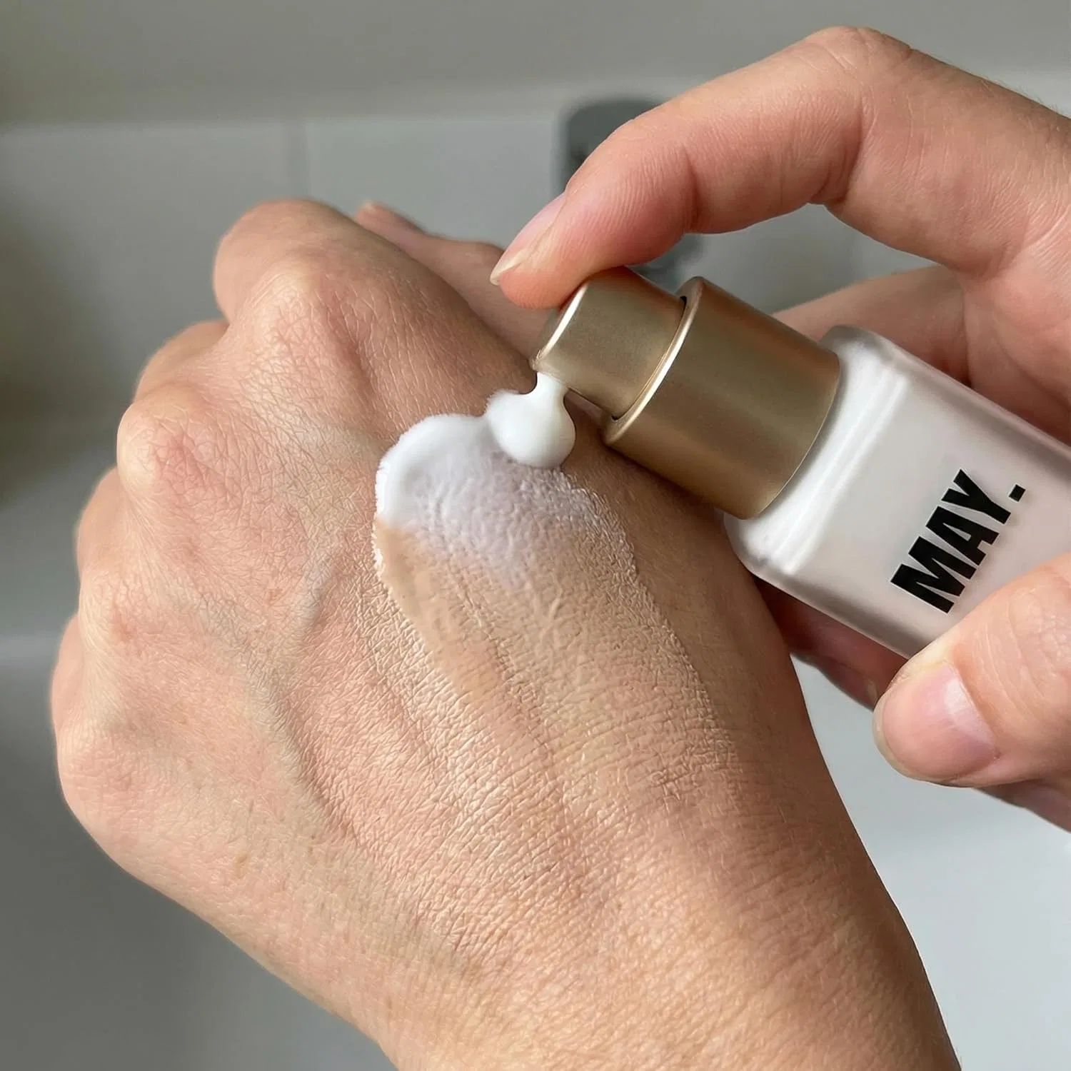 Тональный крем «Changing Foundation» от May Cosmetics May. — фото 4