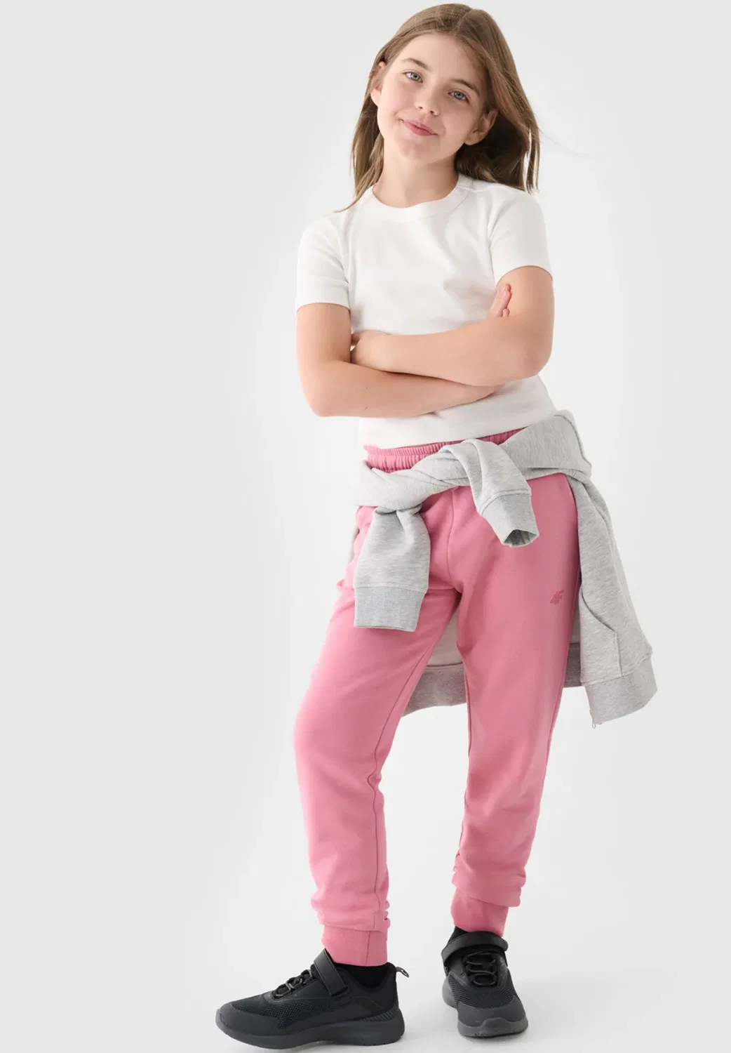 Spodnie dresowe joggery dziewczęce - niebieskie 122 (6-7 лат) - спортивные штаны 4F, Light Pink