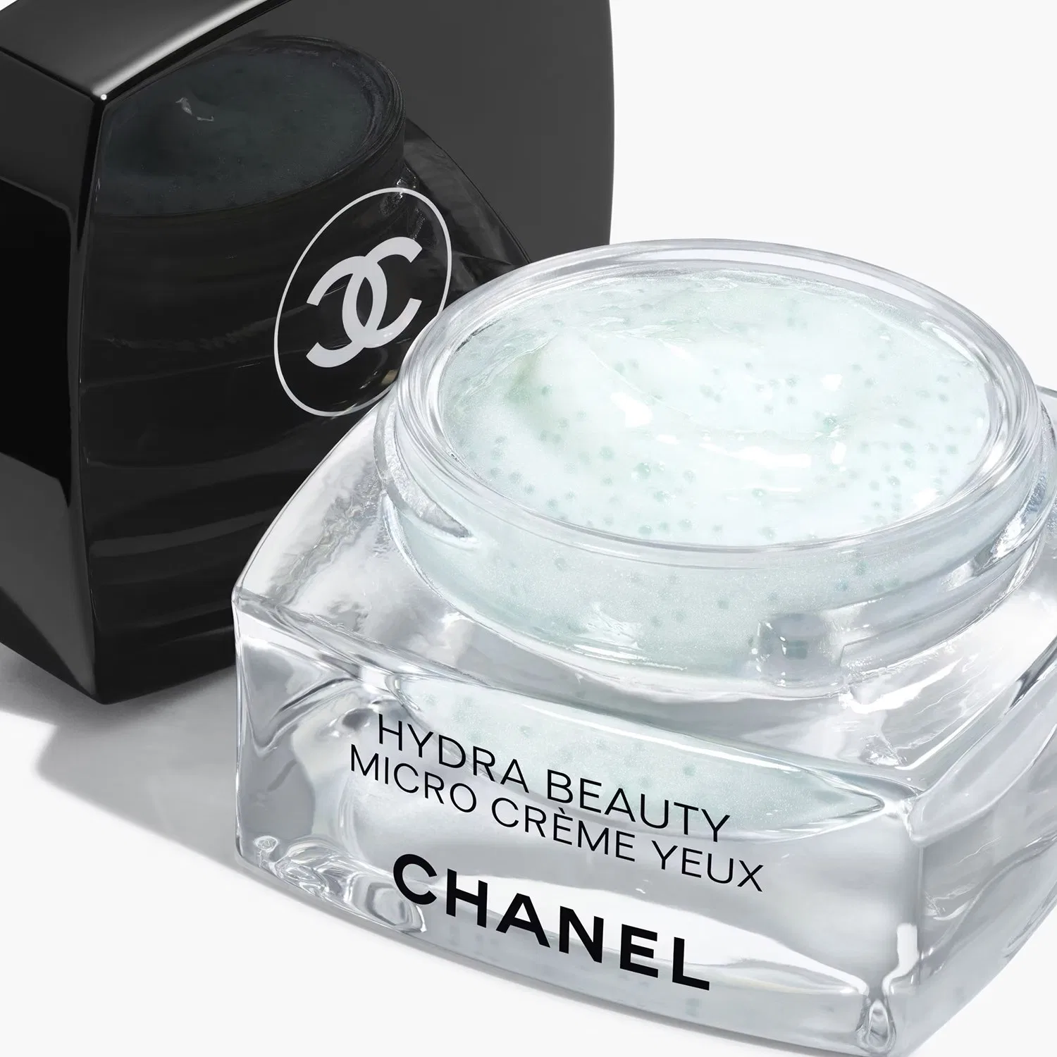 Гидратирующий крем для кожи вокруг глаз 15 г, бренд CHANEL — фото 2